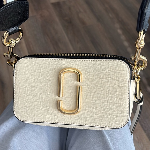 Marc Jacob’s Camera bag - Picture 1 of 5